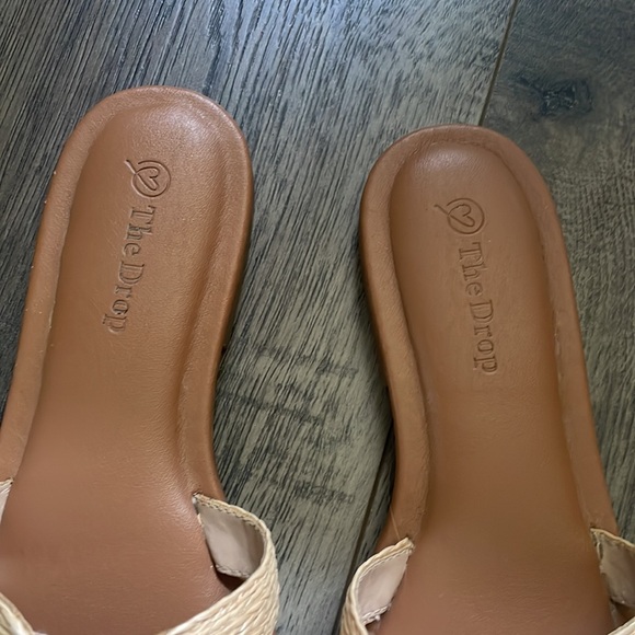 Raffia Slide Sandals - Picture 4 of 13